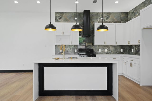 4439 Gunter Street, Houston, TX 77020