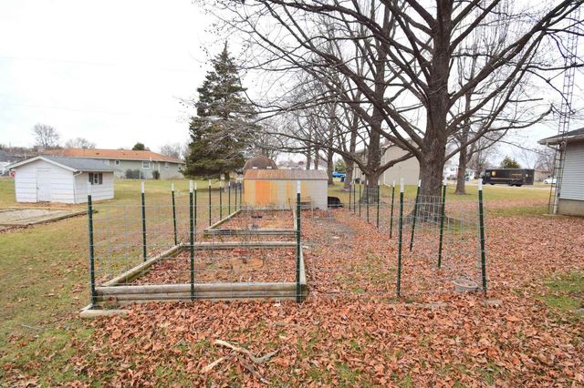 69 Cherry Drive, Mt Vernon, IL 62864