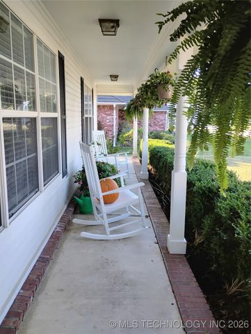 620 Grove Crest Road, Pryor, OK 74361