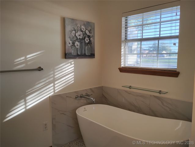 620 Grove Crest Road, Pryor, OK 74361