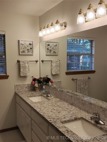 620 Grove Crest Road, Pryor, OK 74361