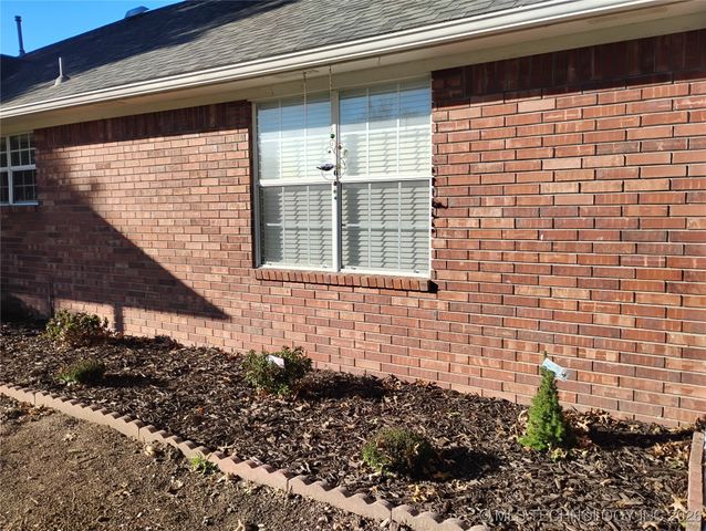 620 Grove Crest Road, Pryor, OK 74361