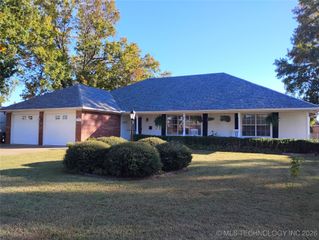 620 Grove Crest Road, Pryor, OK 74361