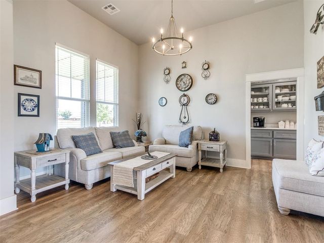 22795 Cterling Drive, Kingfisher, OK 73750