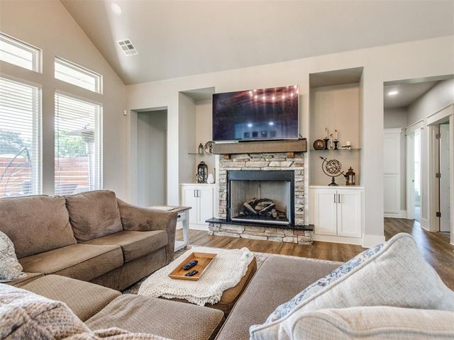 22795 Cterling Drive, Kingfisher, OK 73750