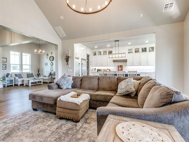 22795 Cterling Drive, Kingfisher, OK 73750