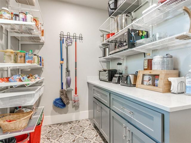 22795 Cterling Drive, Kingfisher, OK 73750