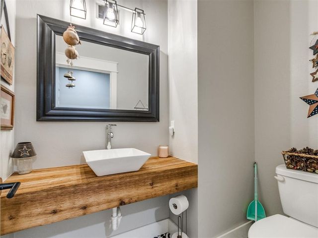 22795 Cterling Drive, Kingfisher, OK 73750