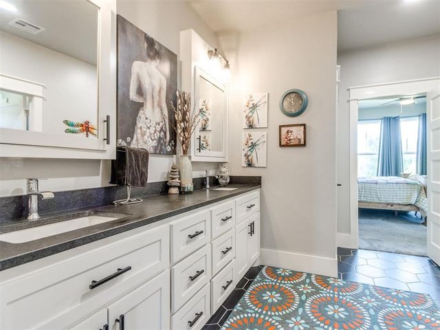 22795 Cterling Drive, Kingfisher, OK 73750