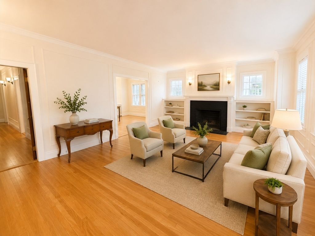 67 Green St 67, Brookline, MA 02446