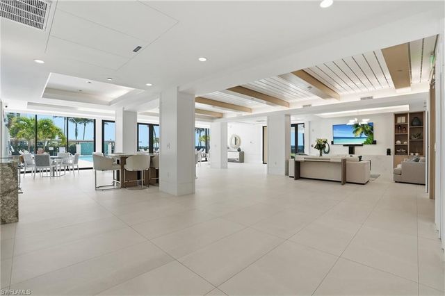 4001 Gulf Shore BLVD N 1407, Naples, FL 34103