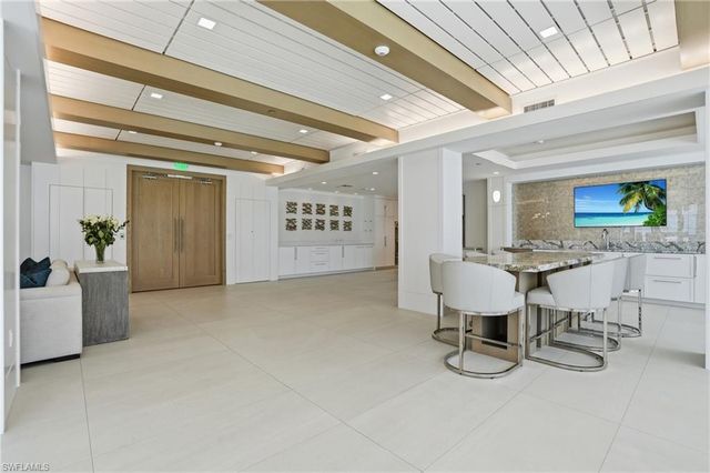 4001 Gulf Shore BLVD N 1407, Naples, FL 34103