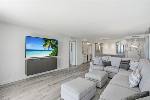 4001 Gulf Shore BLVD N 1407, Naples, FL 34103