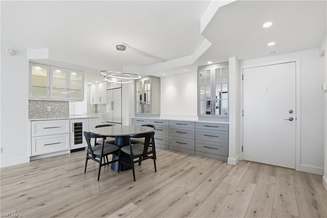 4001 Gulf Shore BLVD N 1407, Naples, FL 34103