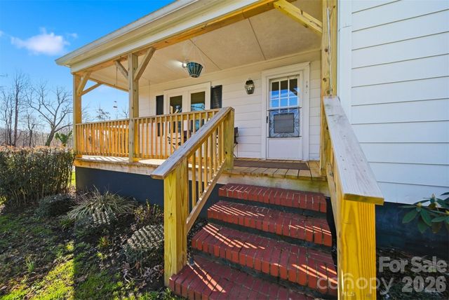 1406 Walt Arney Road SW, Lenoir, NC 28645