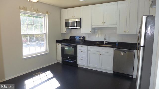 23 VALLEY CROSSING CIR, Cockeysville, MD 21030