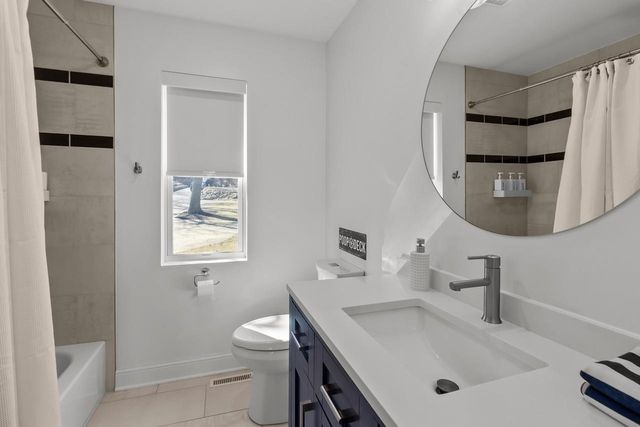 6513 Willow LANE, Waterford, WI 53185