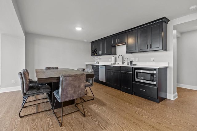 6513 Willow LANE, Waterford, WI 53185