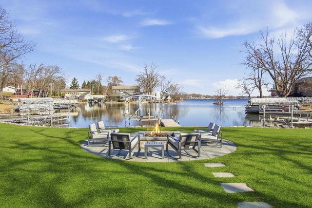 6513 Willow LANE, Waterford, WI 53185