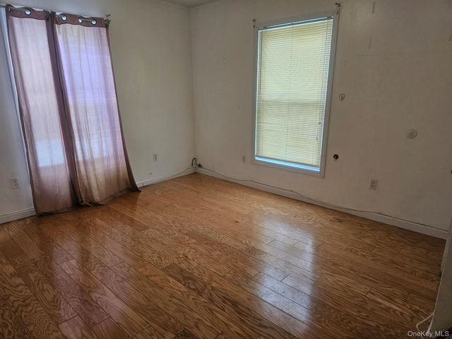 558 Meade Avenue, Bellport, NY 11713