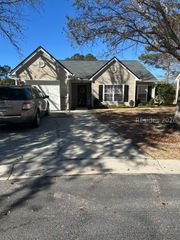 18 Torrey Ln, Bluffton, SC 29910