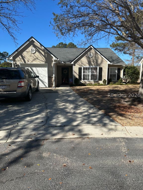 18 Torrey Ln, Bluffton, SC 29910