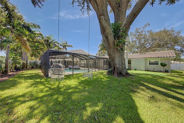 6685 121ST STREET, Seminole, FL 33772