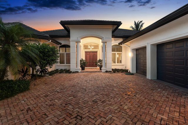 47 River Drive, Tequesta, FL 33469