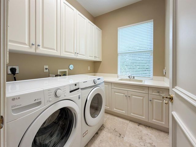47 River Drive, Tequesta, FL 33469