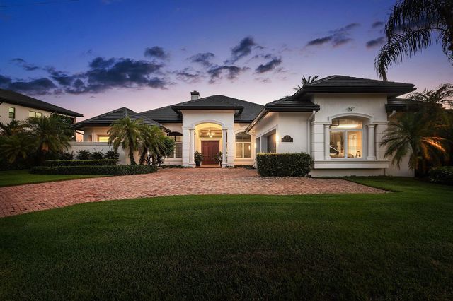 47 River Drive, Tequesta, FL 33469