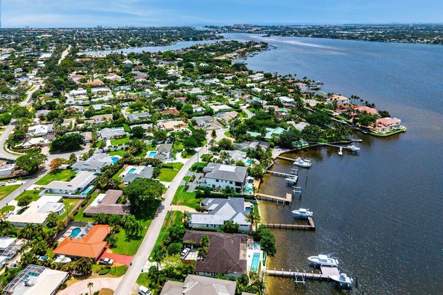 47 River Drive, Tequesta, FL 33469