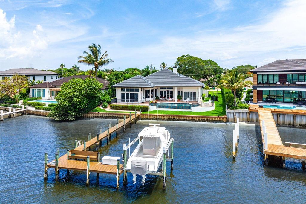 47 River Drive, Tequesta, FL 33469