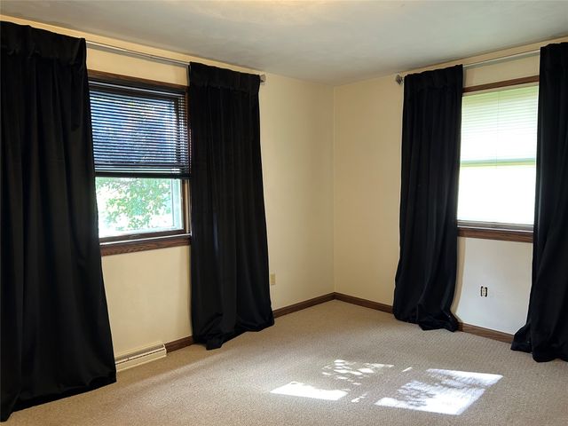 130 E ARLINGTON Road, Erie, PA 16509