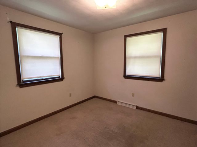 130 E ARLINGTON Road, Erie, PA 16509