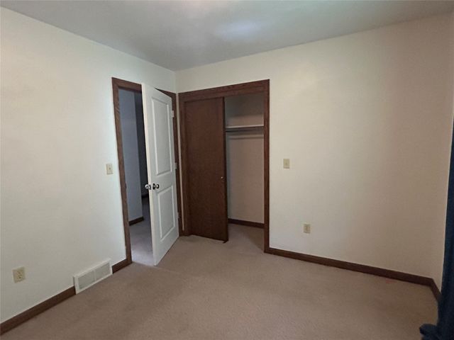 130 E ARLINGTON Road, Erie, PA 16509