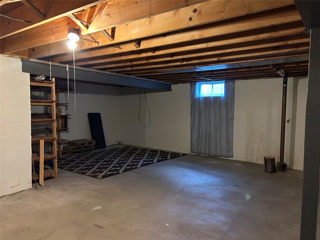 130 E ARLINGTON Road, Erie, PA 16509