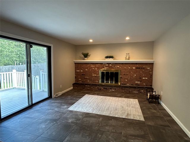 130 E ARLINGTON Road, Erie, PA 16509