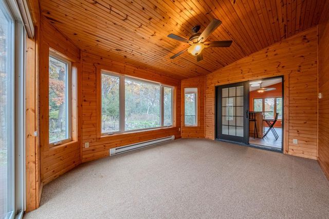 1568 Lakewood Drive N, Maplewood, MN 55119