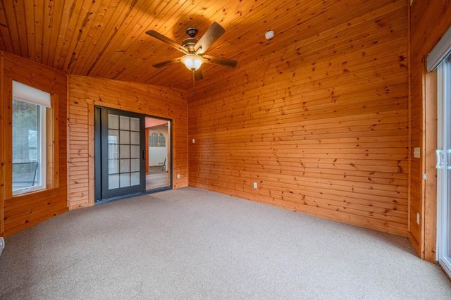 1568 Lakewood Drive N, Maplewood, MN 55119