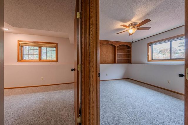 1568 Lakewood Drive N, Maplewood, MN 55119