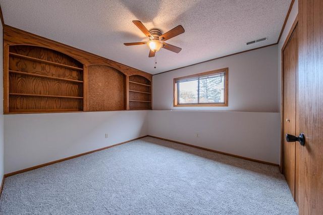 1568 Lakewood Drive N, Maplewood, MN 55119