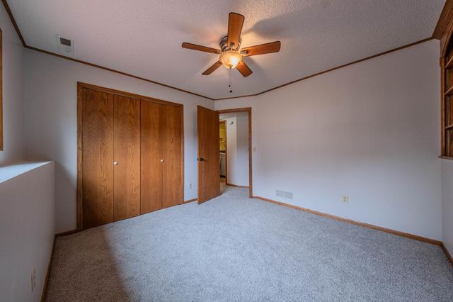 1568 Lakewood Drive N, Maplewood, MN 55119