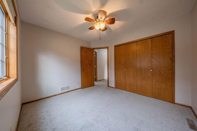 1568 Lakewood Drive N, Maplewood, MN 55119