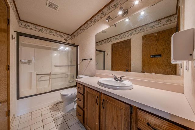 1568 Lakewood Drive N, Maplewood, MN 55119