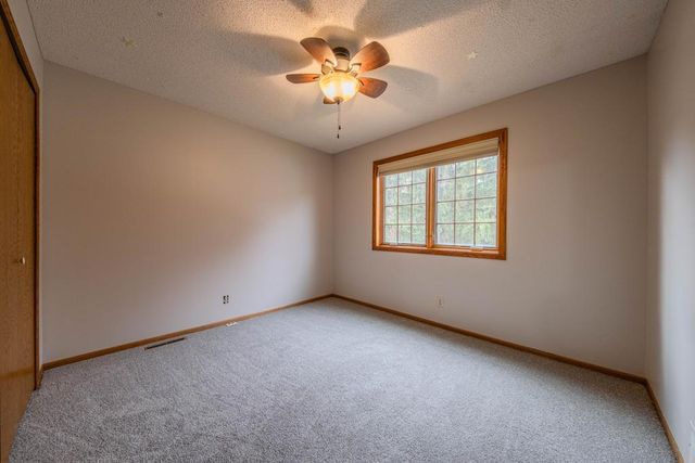 1568 Lakewood Drive N, Maplewood, MN 55119