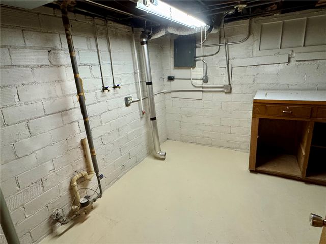 1629 46th Street, Des Moines, IA 50310