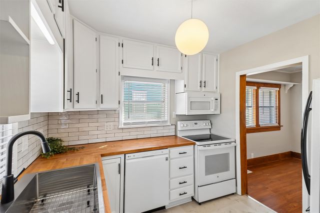 1629 46th Street, Des Moines, IA 50310