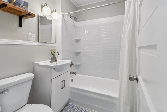 1629 46th Street, Des Moines, IA 50310