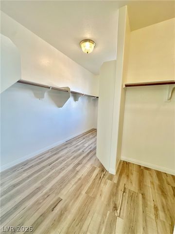 253 White Willow Avenue, Las Vegas, NV 89123