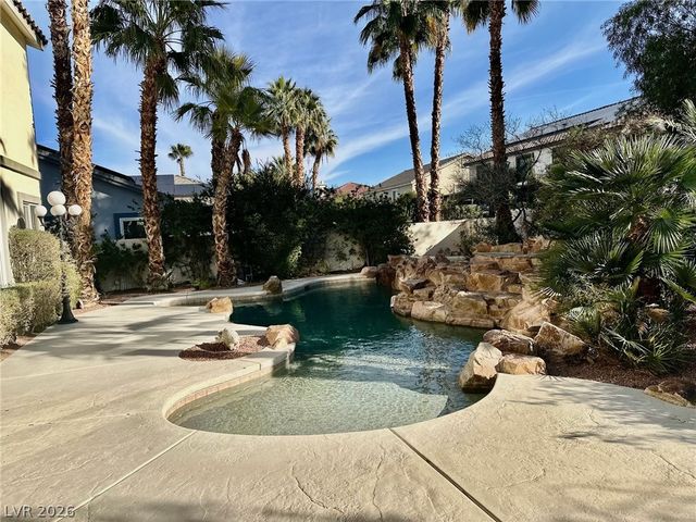 253 White Willow Avenue, Las Vegas, NV 89123